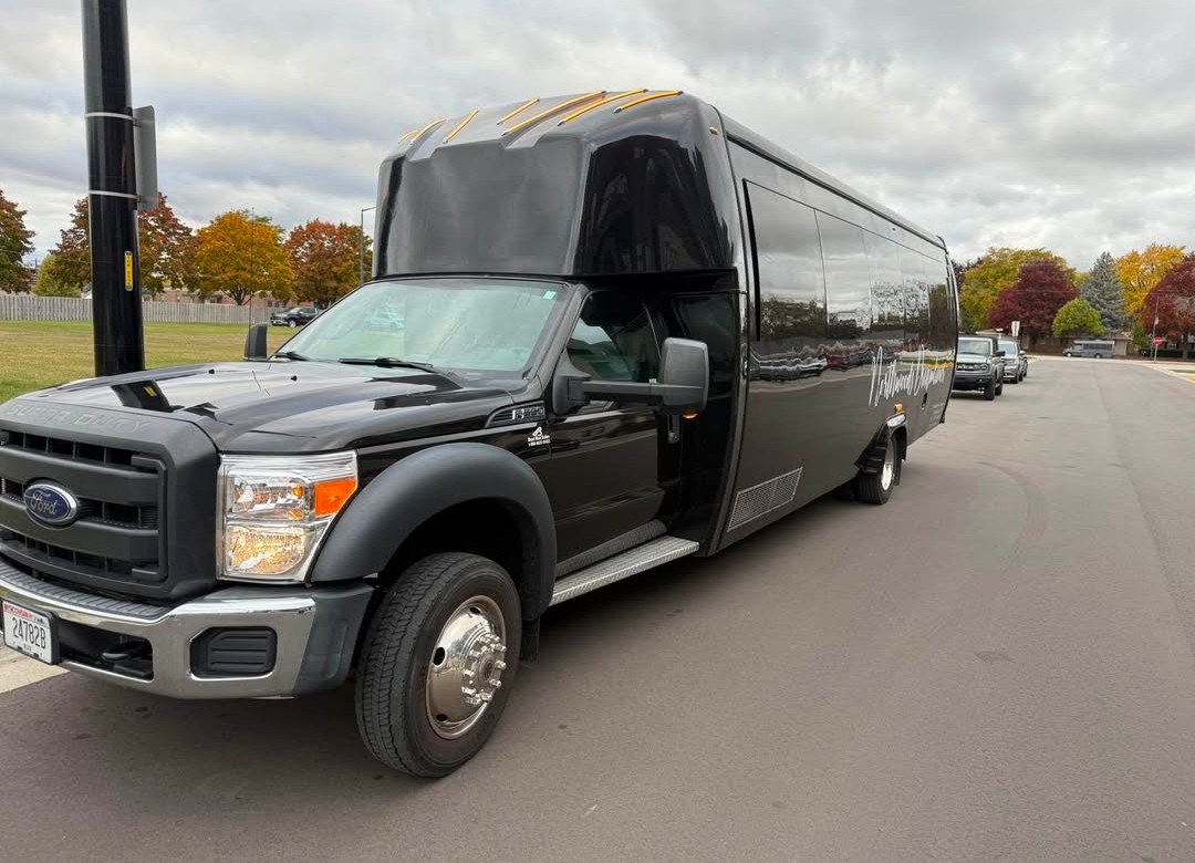 2016 Ford F-550 Custom Limo Bus with Luxury Interior