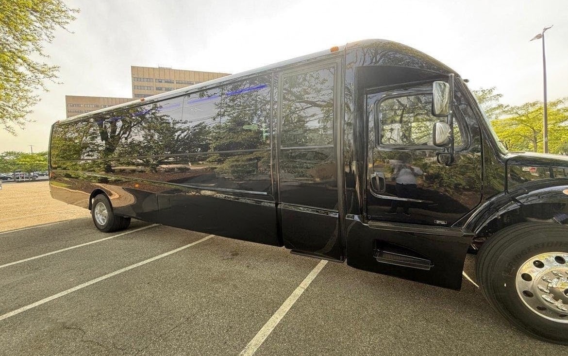 2026 Freightliner GM40 Shuttle Bus