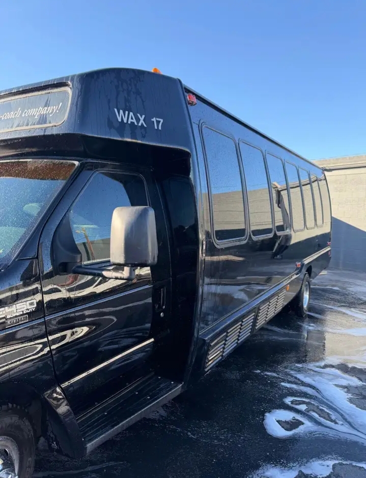2006 Ford E-450 Limo Bus
