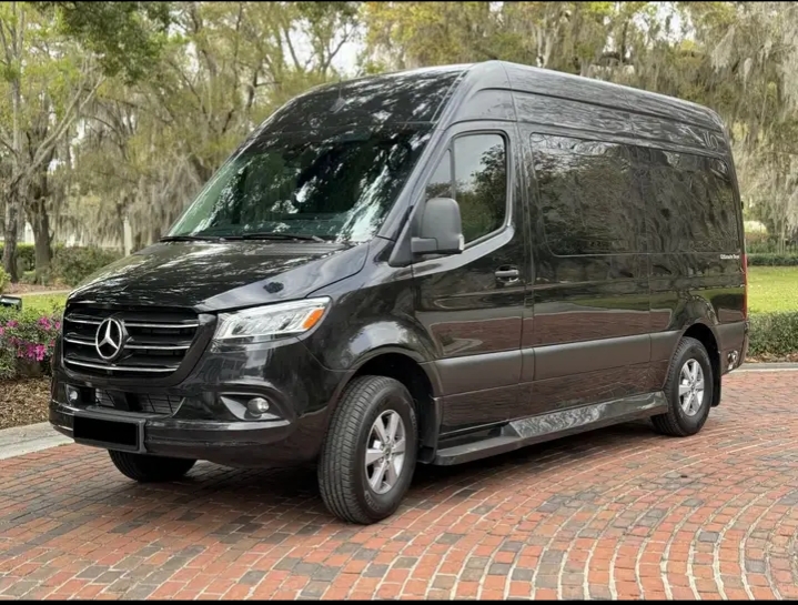 2024 Mercedes Benz Sprinter