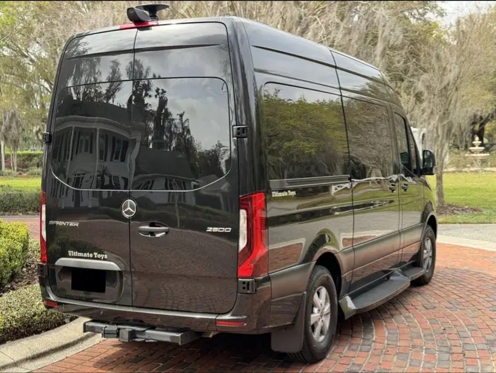 2024 Mercedes Benz Sprinter