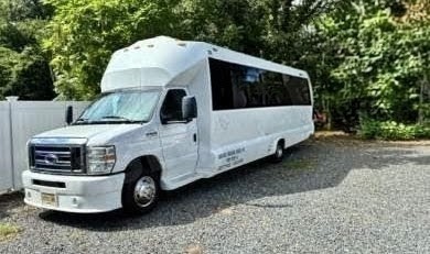 2011 Ford E450 Limo Bus – 20 Passenger Capacity