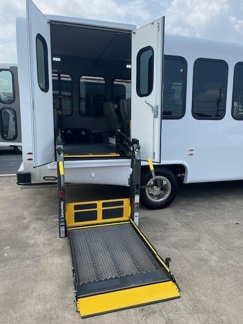 2026 Ford E-450 Super Duty Shuttle Bus
