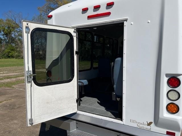 2015 Ford E-350 Cutaway Paratransit Shuttle