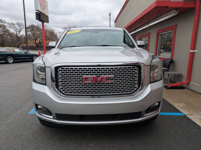 2017 GMC Yukon XL Denali 4WD – Premium Full-Size SUV