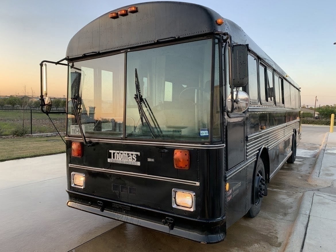 2001 Thomas Built Saf-T-Liner Freightliner Party Bus