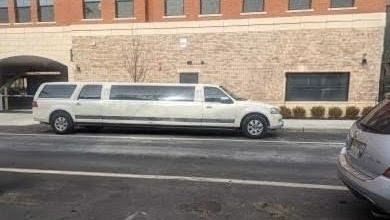 Well - maintained 14-Passenger 2008 Lincoln Navigator Limousine