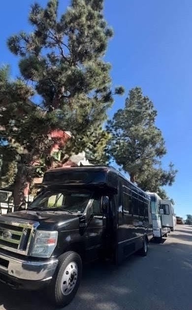 2014 Ford E450 Luxury Limo Bus with Premium Interior