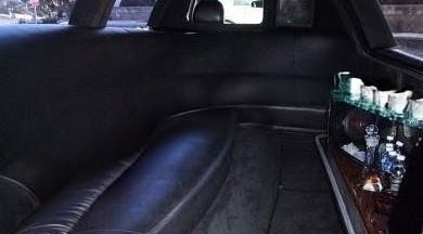 2007 Lincoln Town Car Limousine – Reliable 8-Passenger Transportation
