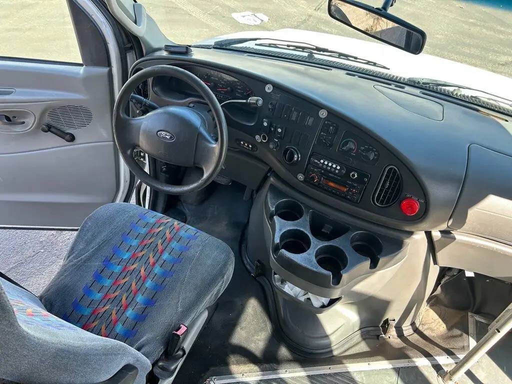 2014 Chevrolet Express Shuttle Bus