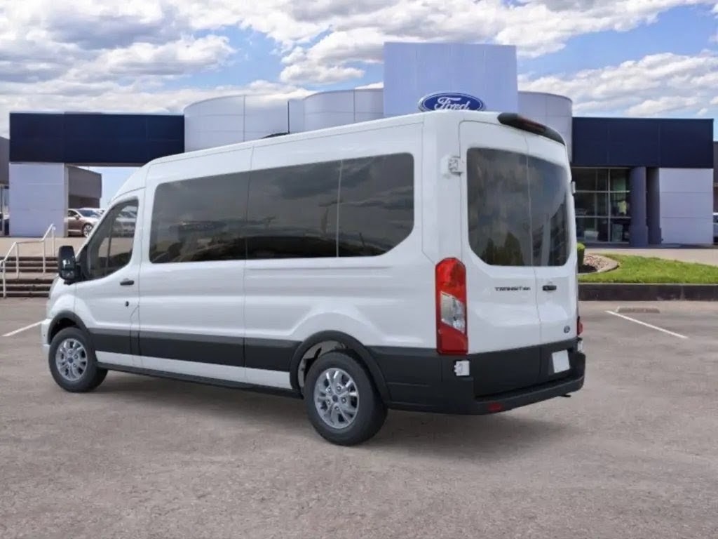 2026 Ford Transit Passenger Wagon XL