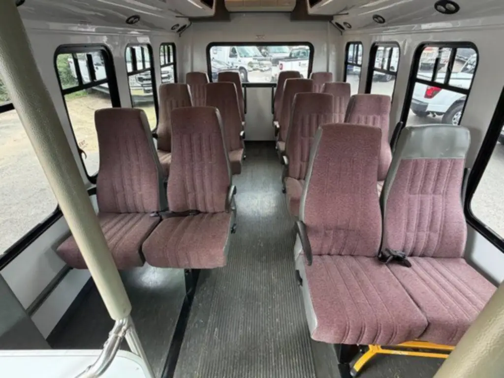 2012 Ford E-350SD Cutaway Shuttle Bus