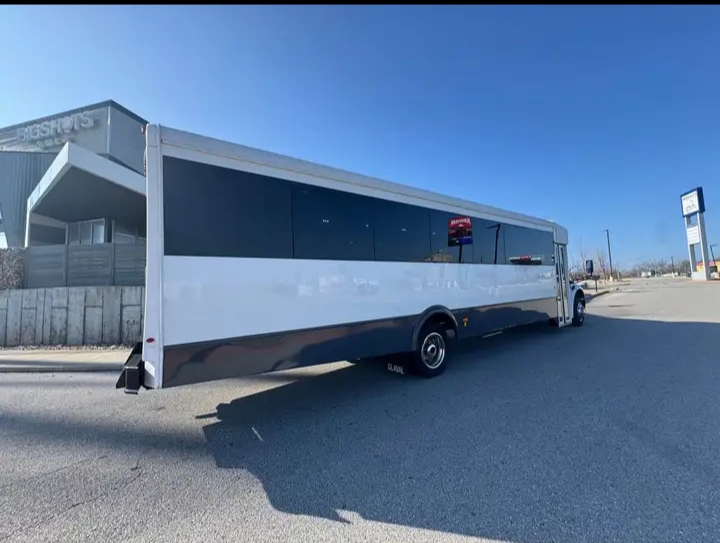 2017 Freightliner S2C Shuttle Bus