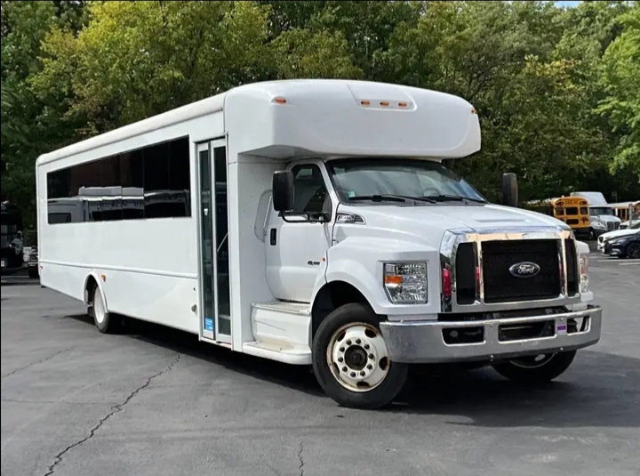 2021 Ford F-650 Shuttle Bus
