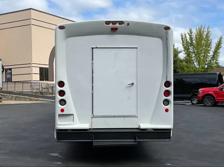 2021 Ford F-650 Shuttle Bus
