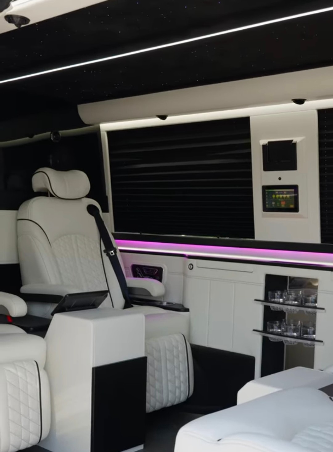 Luxury 2025 Mercedes-Benz Sprinter 2500 – Custom Executive Interior
