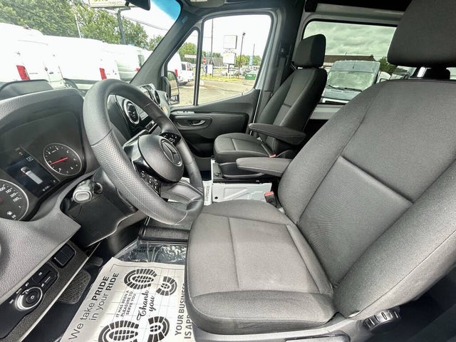 2026 Sprinter 2500 170 High Roof – Premium Passenger Van