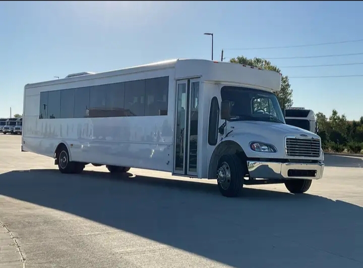 2023 Freightliner S2 Shuttle Bus