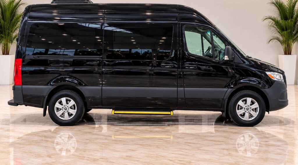 2022 Mercedes-Benz Sprinter 2500 144 V6 Passenger Van RWD