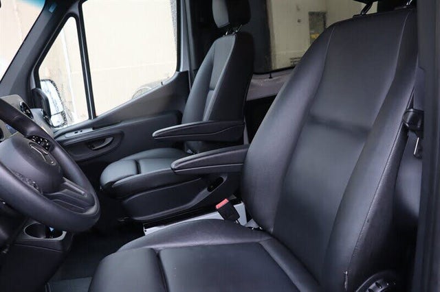 2024 Mercedes-Benz Sprinter 2500 – Well-Equipped Passenger Van