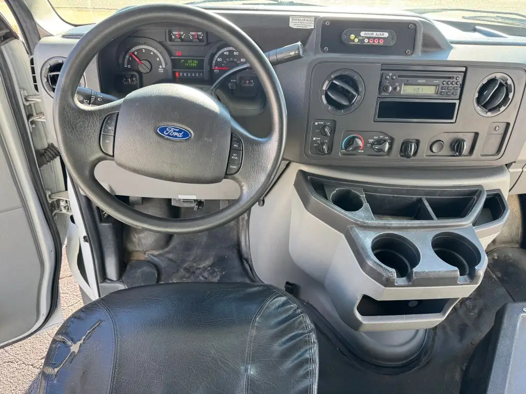 2017 Ford E450 Econoline Shuttle Bus