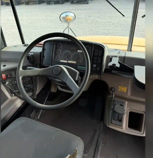 Used 2006 Freightliner FS-65 School Bus