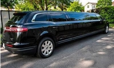 2014 Lincoln MKT – Stretch Limousine