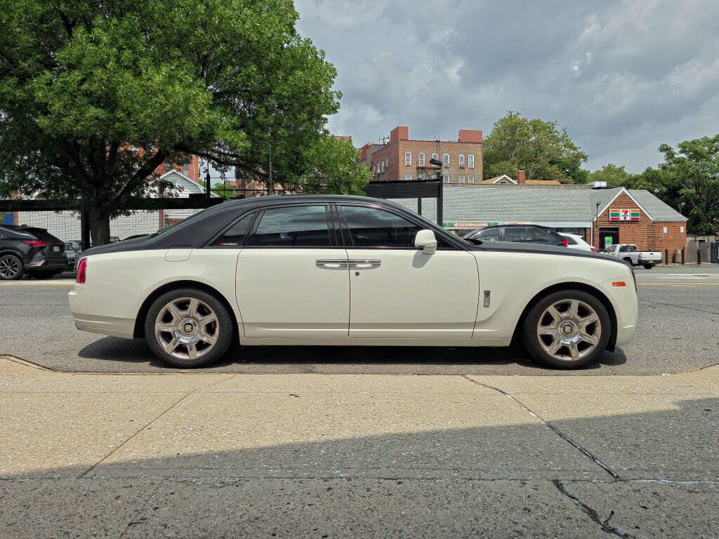 2012 Rolls-Royce Ghost Sedan