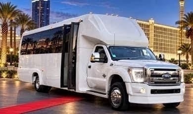 2013 Ford F550 Limo Bus – Reliable Group Transportation
