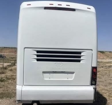 Reliable 2005 MCI J4500 Diesel Motorcoach