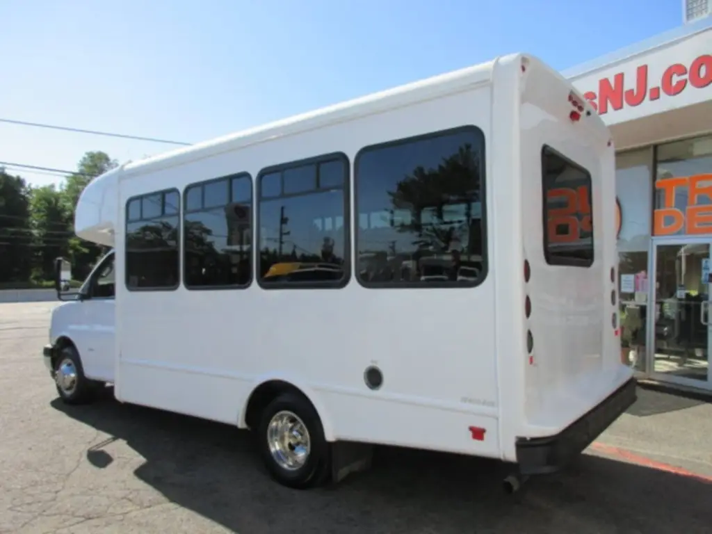 Used 2022 Chevrolet 3500 Shuttle Bus