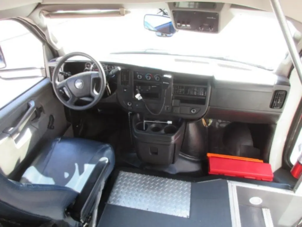 Used 2022 Chevrolet 3500 Shuttle Bus