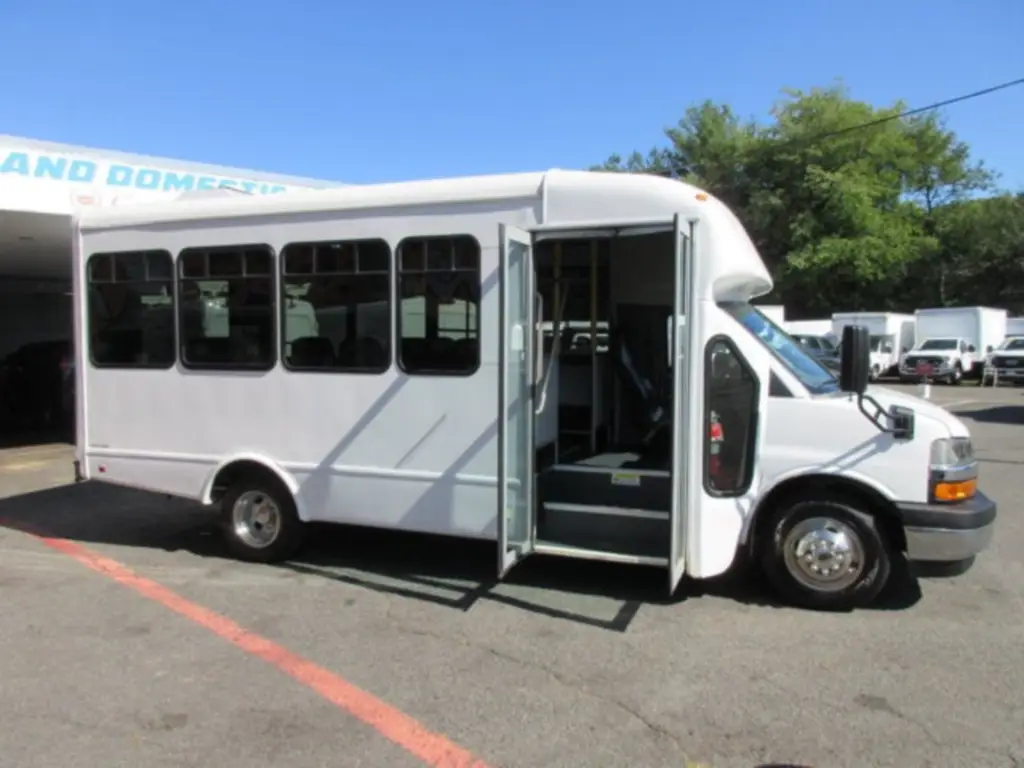 Used 2022 Chevrolet 3500 Shuttle Bus