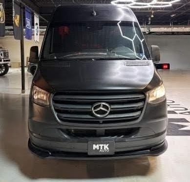 Premium 2023 Mercedes-Benz Sprinter 2500 with Custom Interior