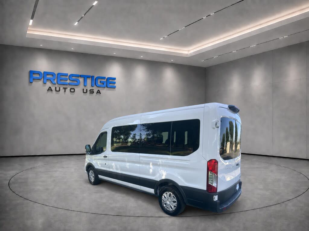 2025 Ford Transit Passenger 350 XLT Medium Roof LB RWD