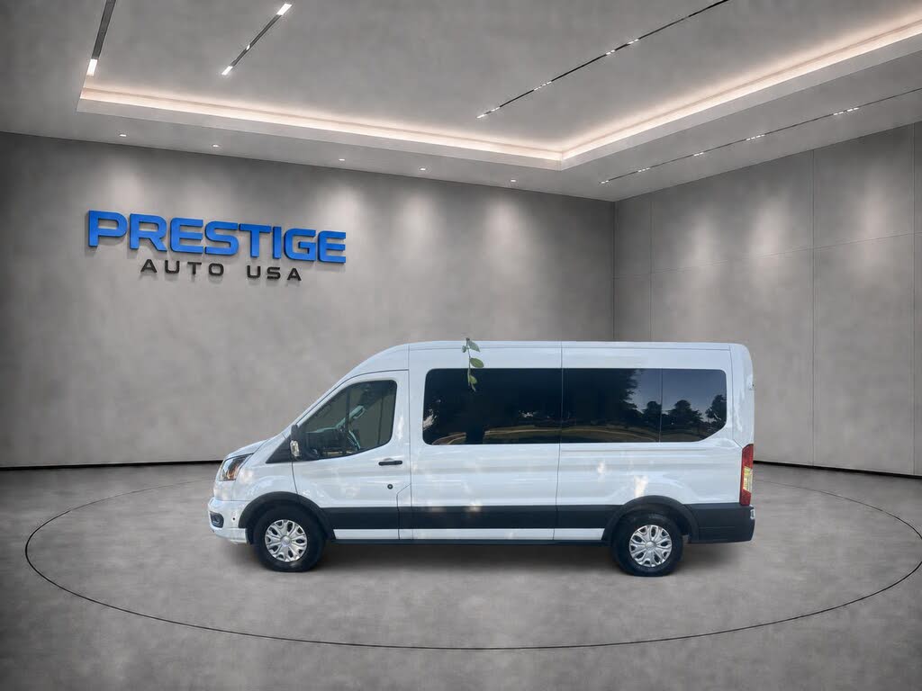 2025 Ford Transit Passenger 350 XLT Medium Roof LB RWD