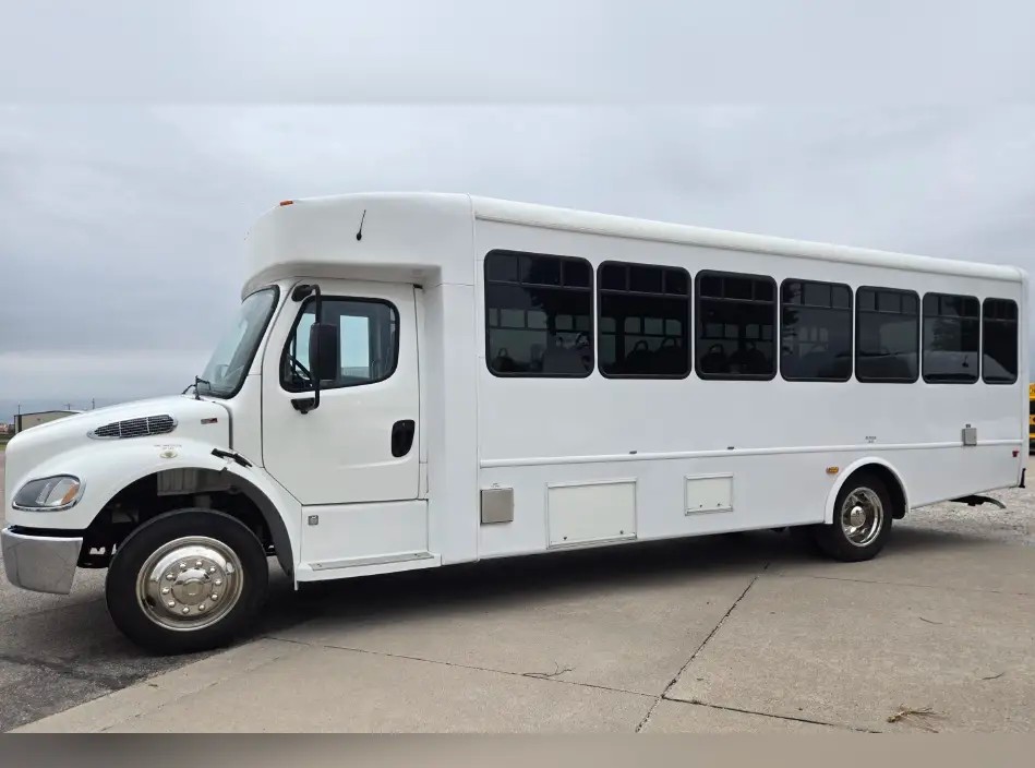 Used 2016 Freightliner Shuttle Bus