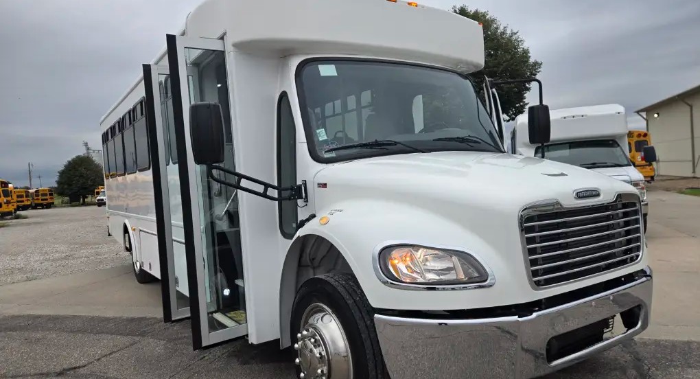 Used 2016 Freightliner Shuttle Bus