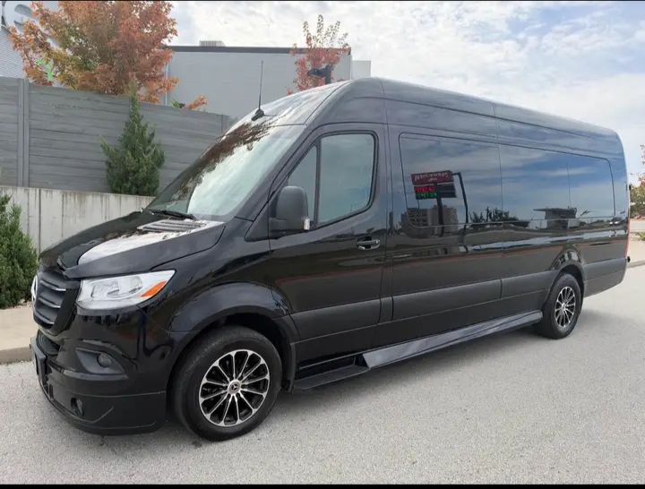 2022 Mercedes Benz Sprinter
