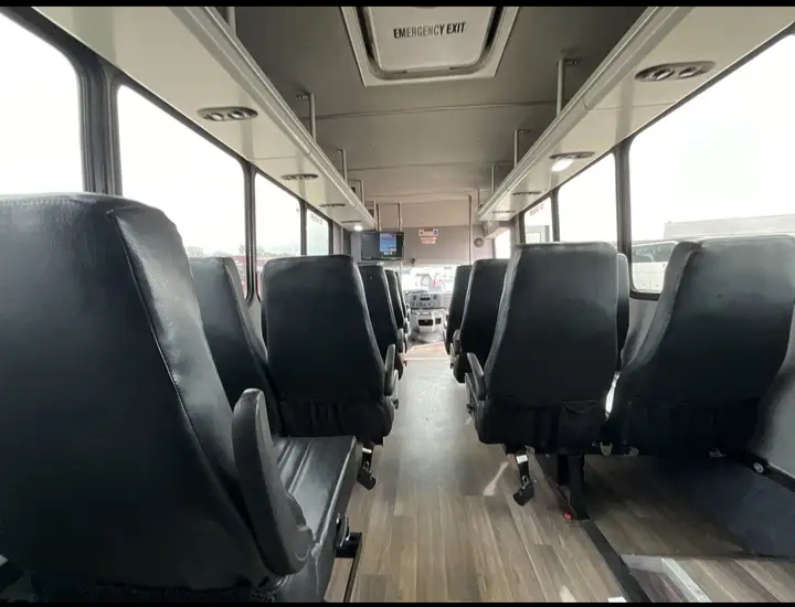 2017 Ford E-350 Shuttle Bus