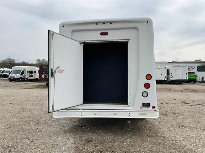 2017 Ford E-350 Shuttle Bus