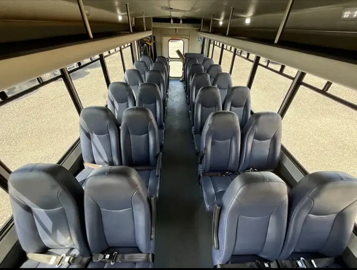 2017 Ford F-550 Shuttle Bus