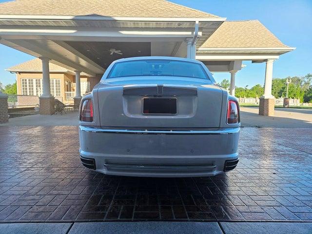 2007 Rolls-Royce Phantom V12 – Premium Luxury Sedan