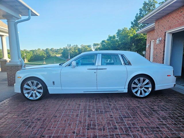 2007 Rolls-Royce Phantom V12 – Premium Luxury Sedan