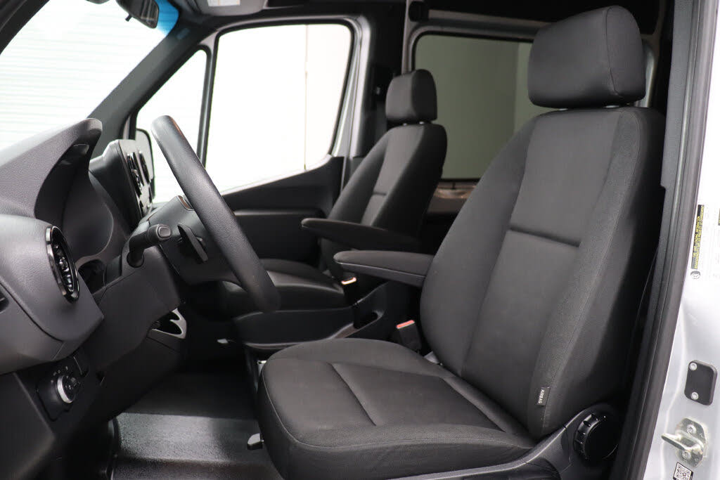 2024 Mercedes-Benz Sprinter 2500 RWD – Reliable Passenger Van