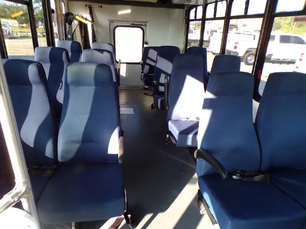 Used 2017 Ford E-450 Wheelchair Lift -Shuttle Bus