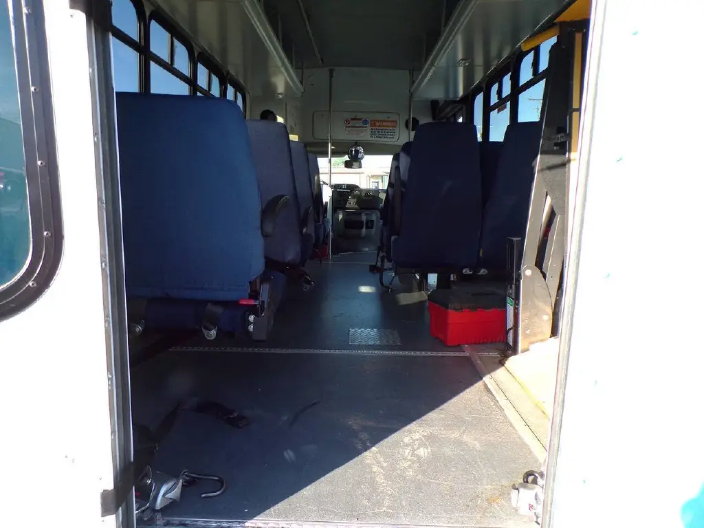 Used 2017 Ford E-450 Wheelchair Lift -Shuttle Bus