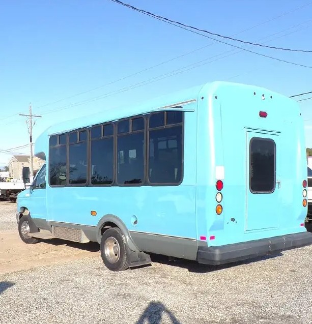 Used 2017 Ford E-450 Wheelchair Lift -Shuttle Bus