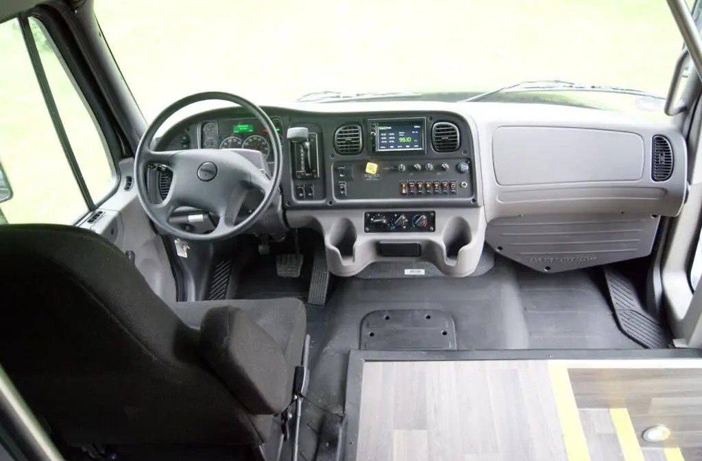2026 Freightliner StarTrans PS2 – Shuttle Bus