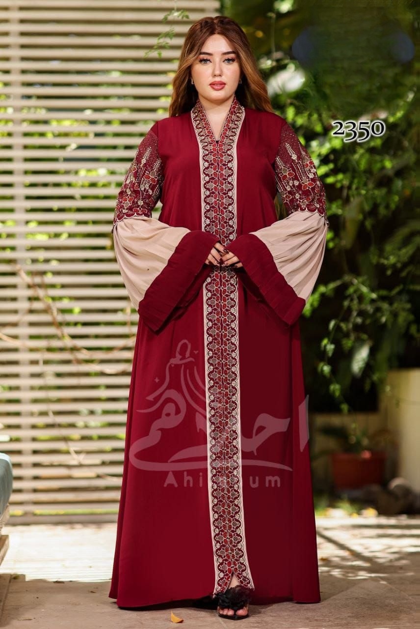 Elegant Silk Abaya - Thumbnail 4